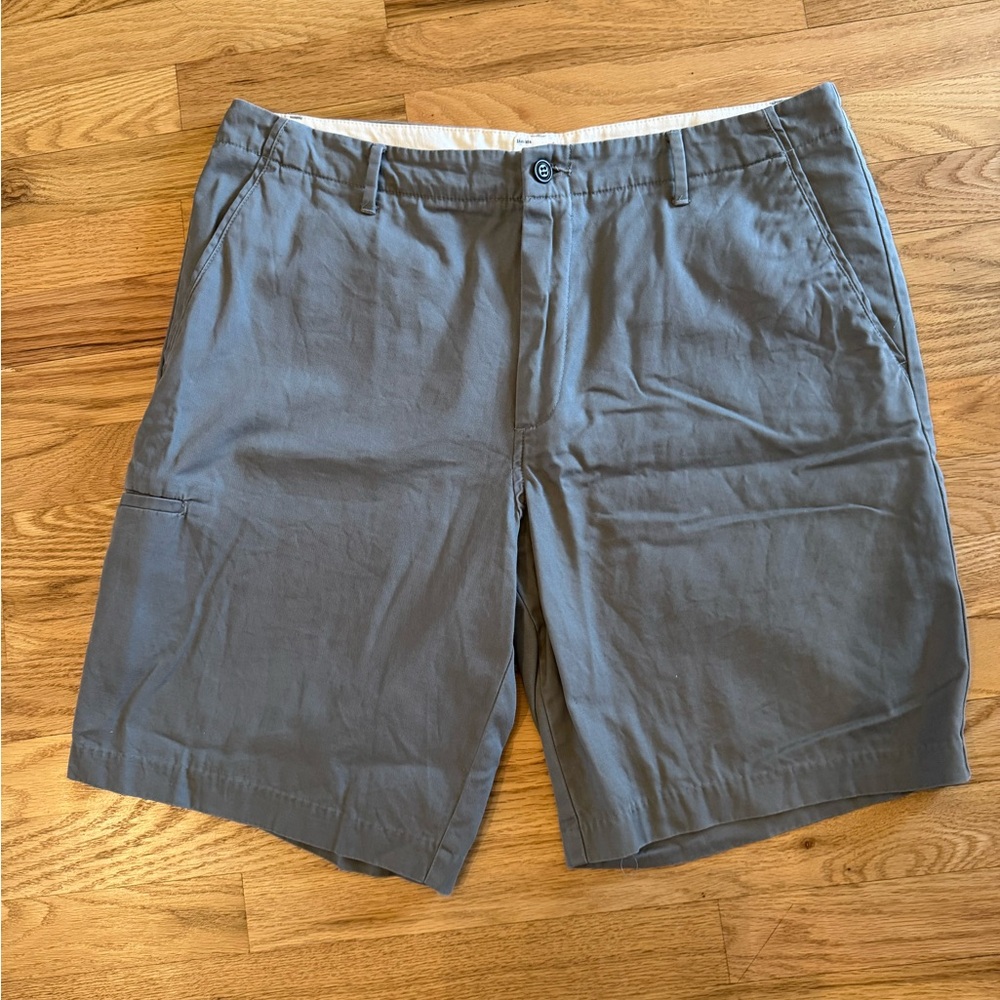 Dockers Men’s Shorts, Gray, Size 36. 5-Pocket